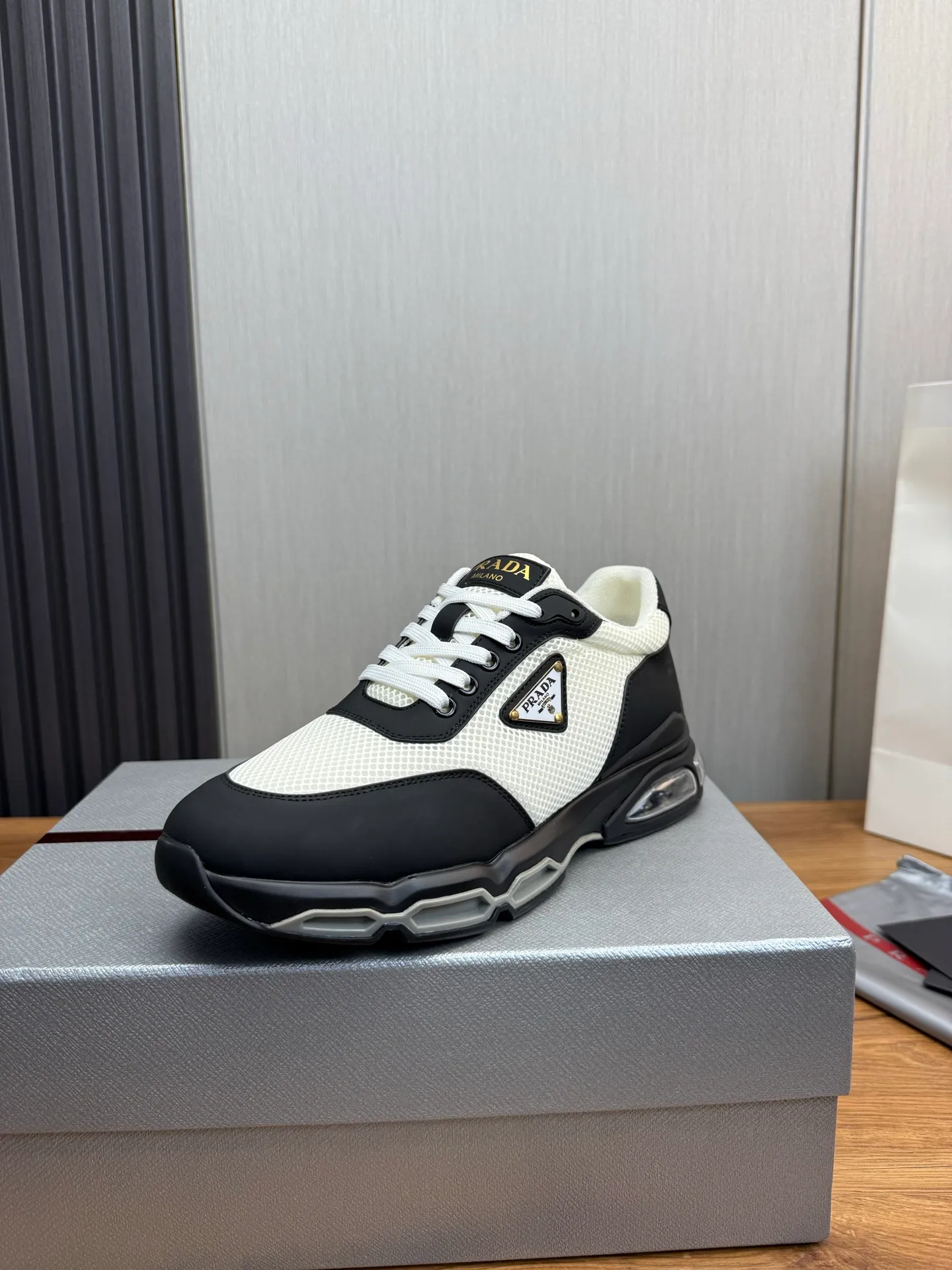 Men's shoes 💰640💰 [PRADA] Men's shoes are popular in the counter, high-quality shipments ✔️Official website synchronization, original cowhide with mesh surface + cowhide lining, 1⃣️:1⃣️reproduction, original air cushion original bottom, 38-45 (customized at 45)